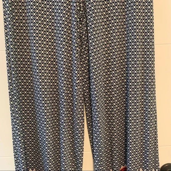 Max Studio | NWT Patterned Pants - Picture 4 of 13